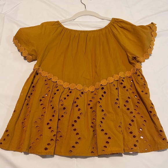 5/$20 NWT Essgee Linen women’s top - Picture 4 of 4